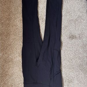 Lululemon Women's Black Leggings w/pockets